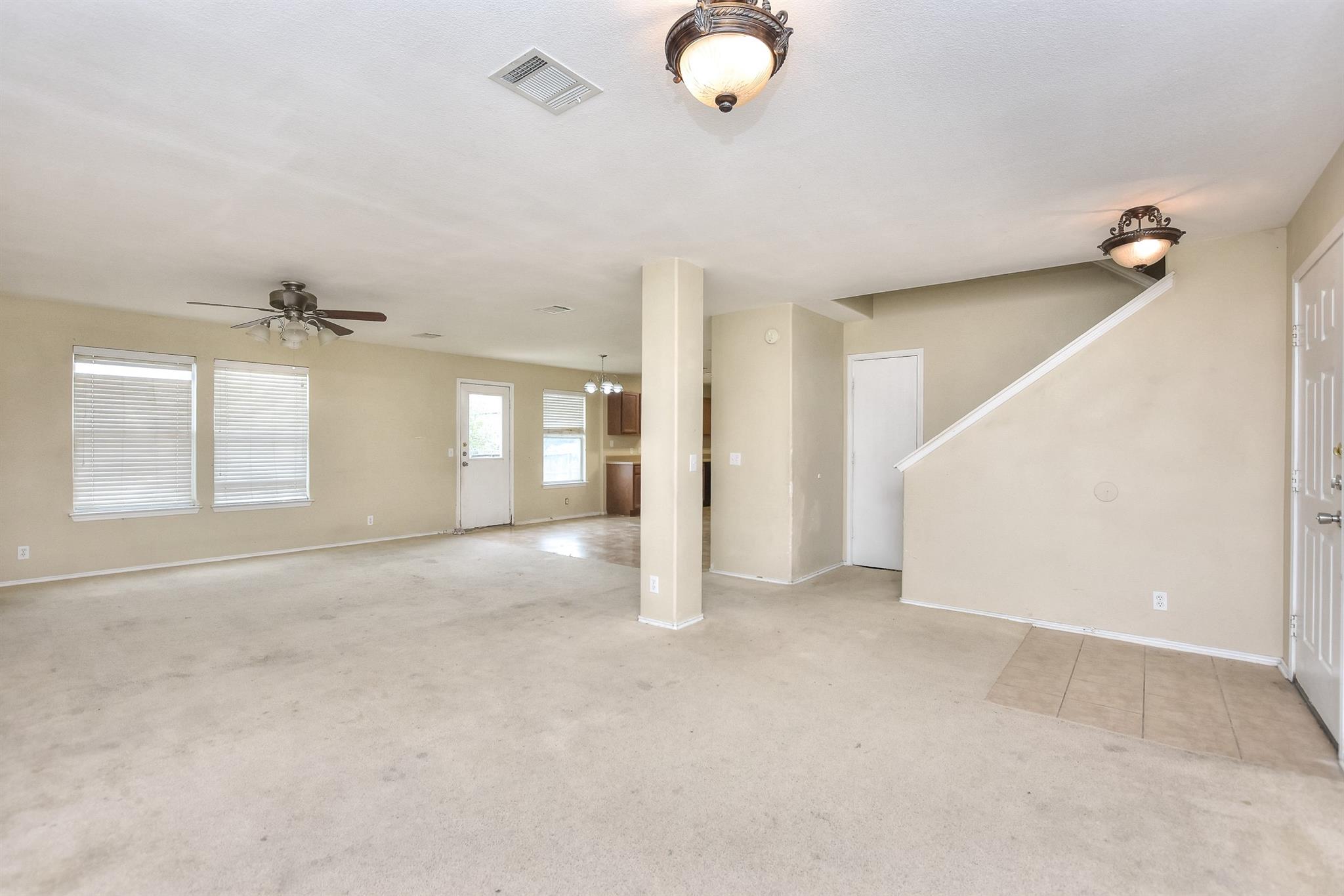 125 Holland St, Hutto, TX 78634