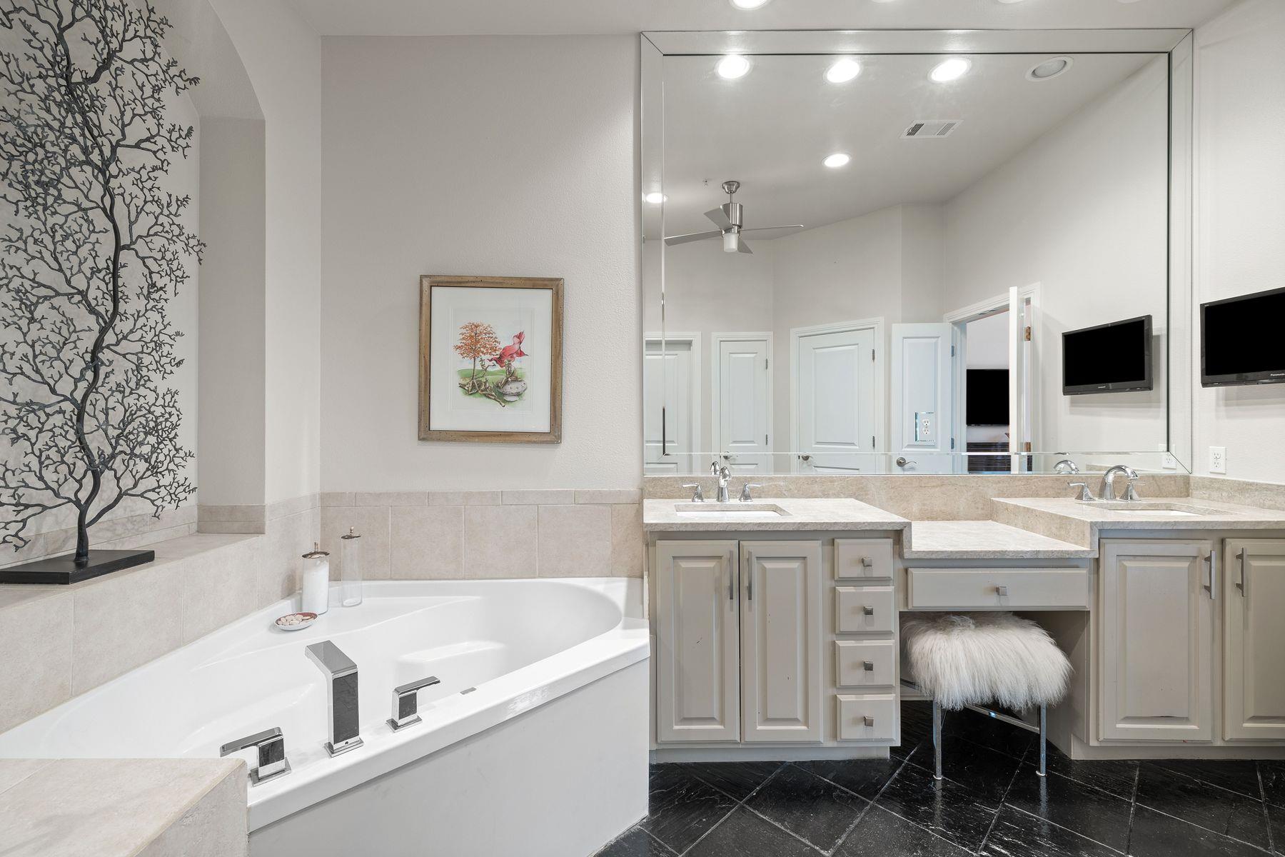 7800 Southwest Pkwy # 1112, Austin, TX 78735