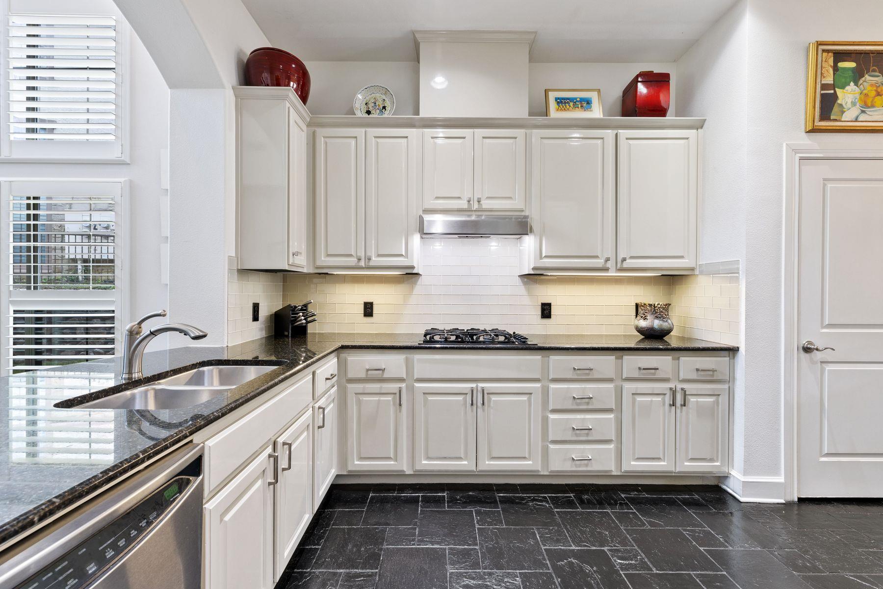 7800 Southwest Pkwy # 1112, Austin, TX 78735