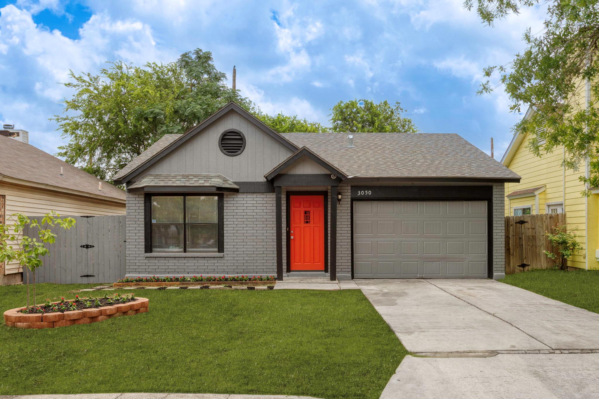 3050 Beacon Fld, San Antonio, TX 78245