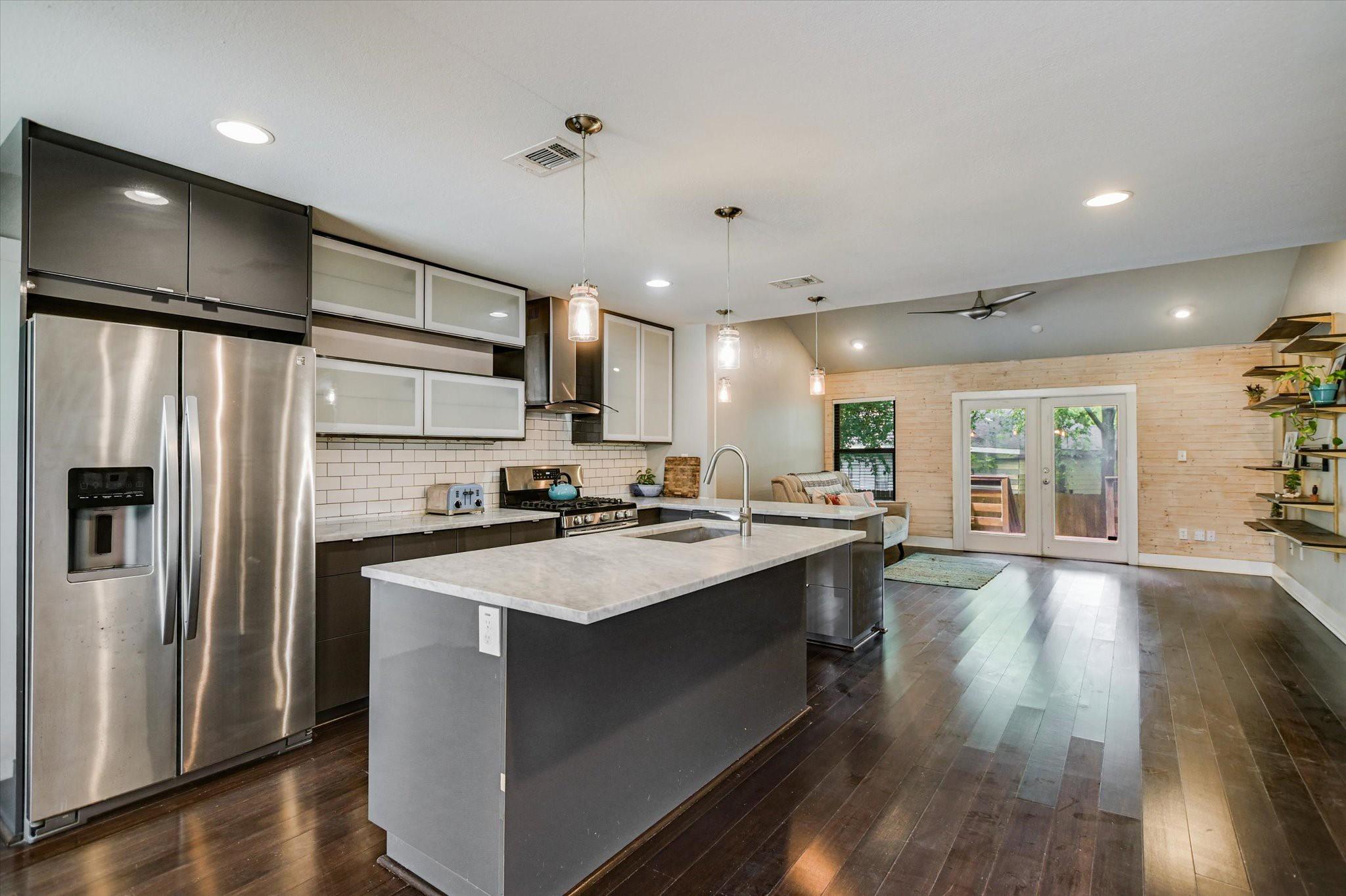 1206 Eleanor St, Austin, TX 78721