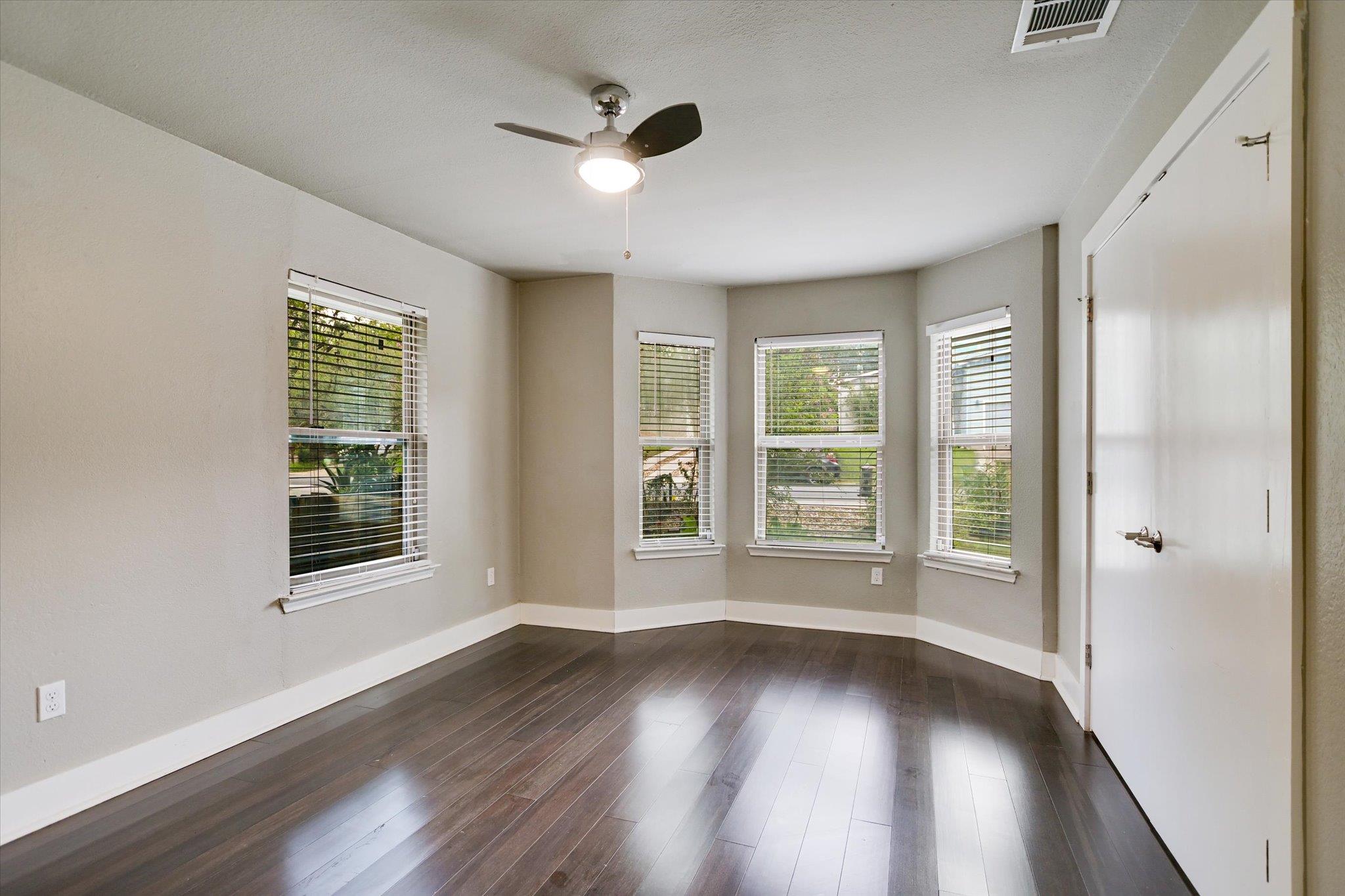1206 Eleanor St, Austin, TX 78721