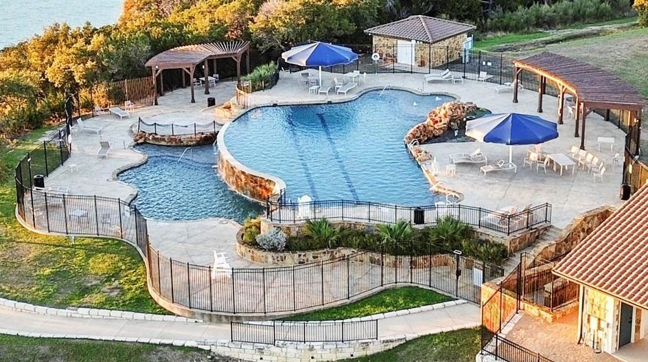 8515 Pine Muhly Dr, Lago Vista, TX 78645