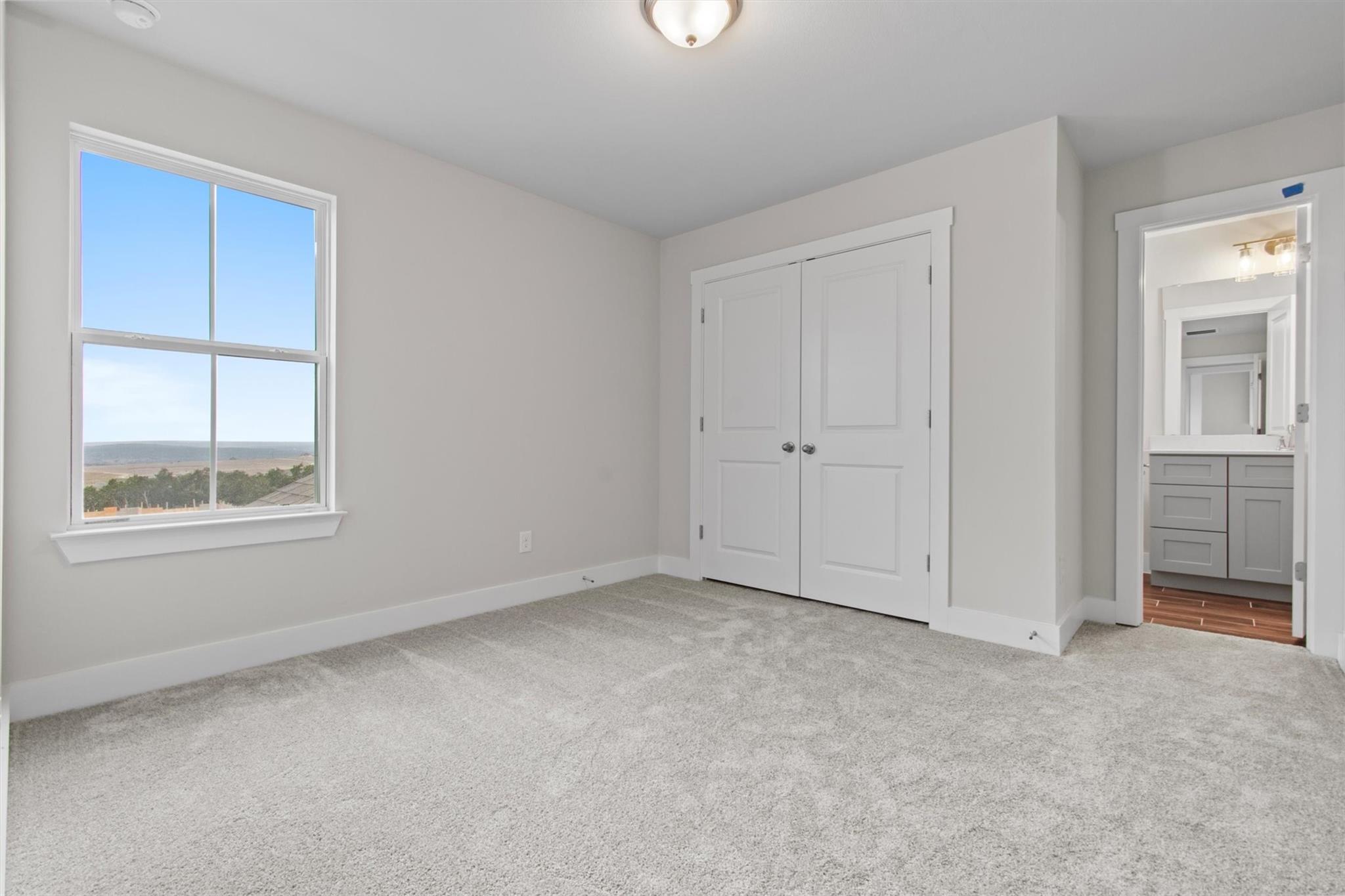 8515 Pine Muhly Dr, Lago Vista, TX 78645