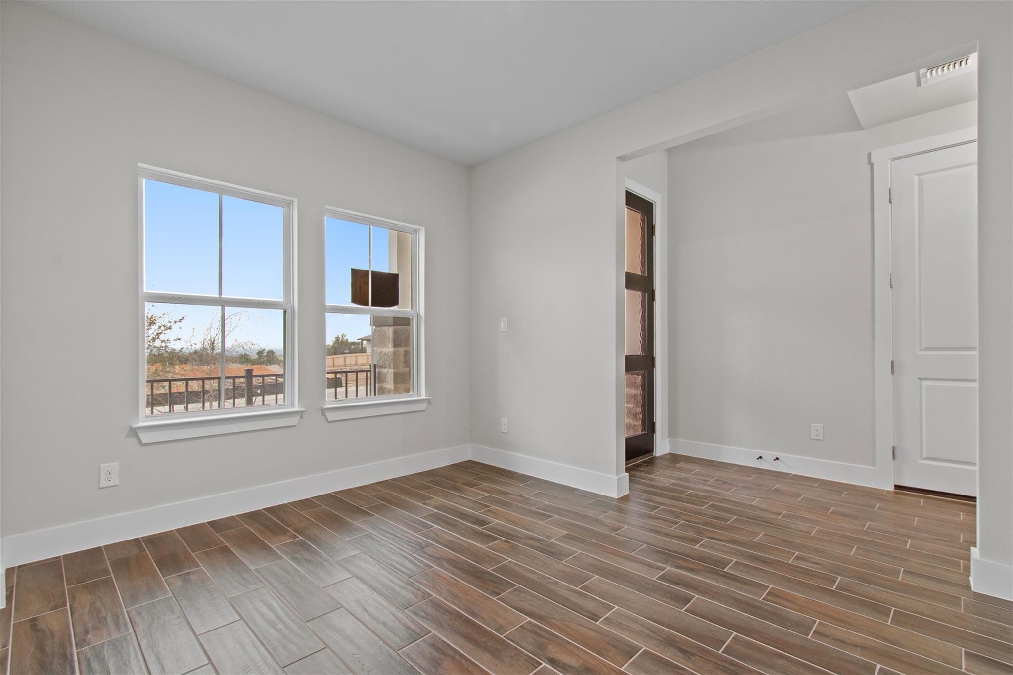 8515 Pine Muhly Dr, Lago Vista, TX 78645