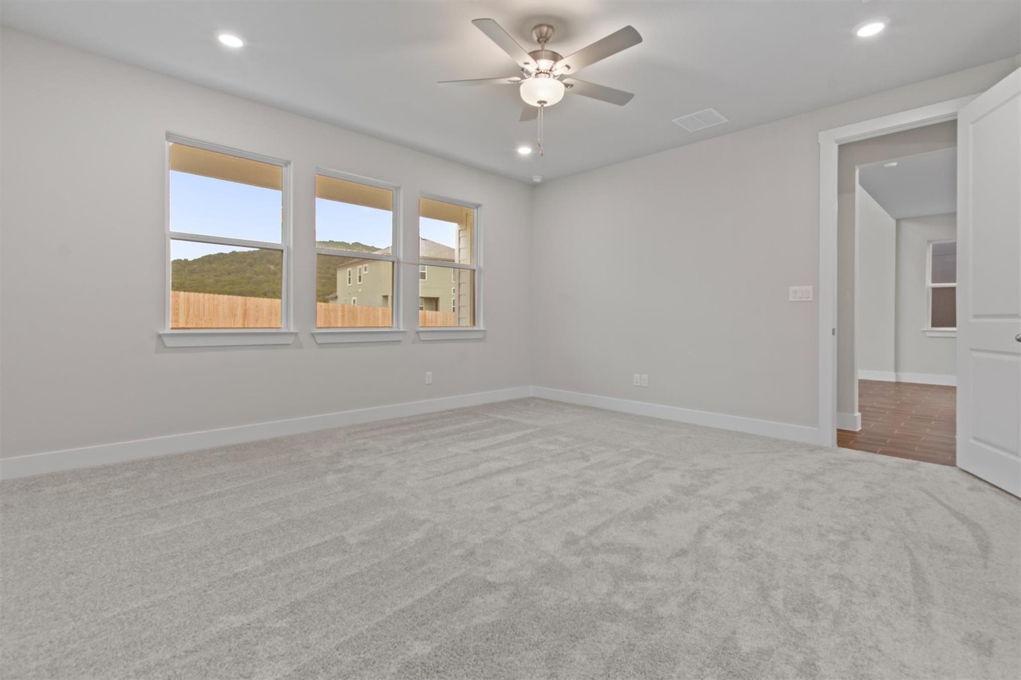 8515 Pine Muhly Dr, Lago Vista, TX 78645