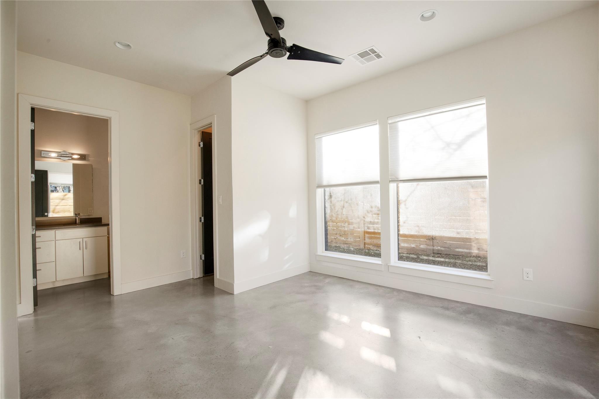 1708 Perez St # B, Austin, TX 78721