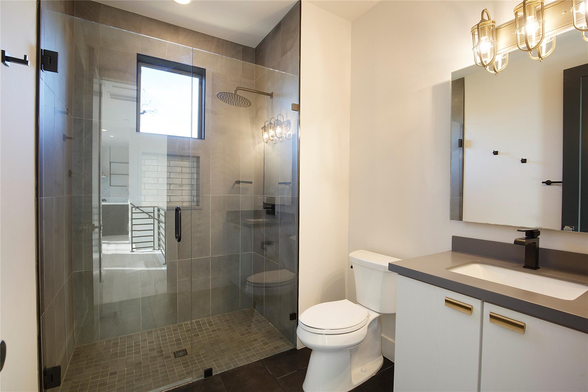 1708 Perez St # B, Austin, TX 78721