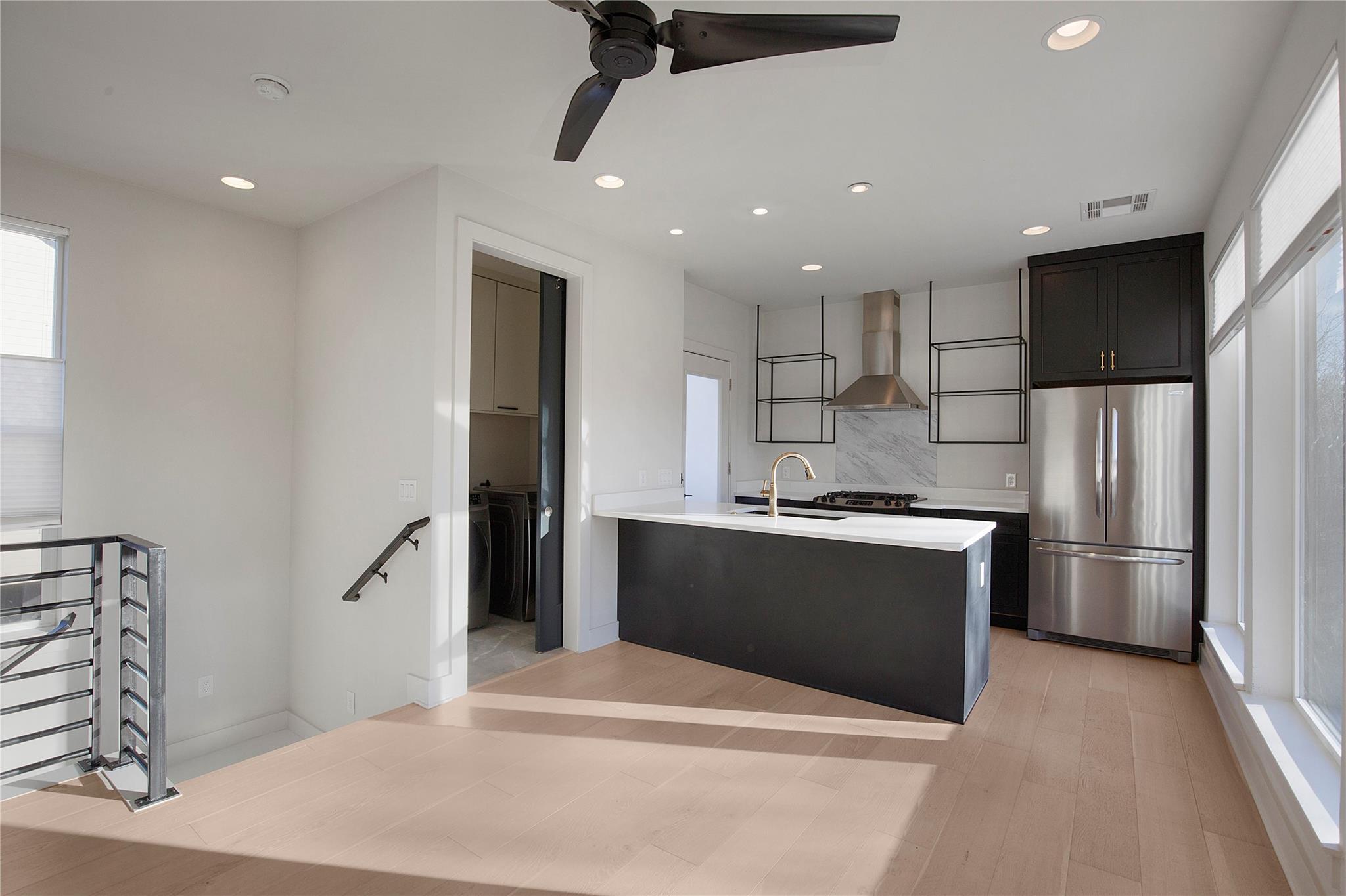 1708 Perez St # B, Austin, TX 78721