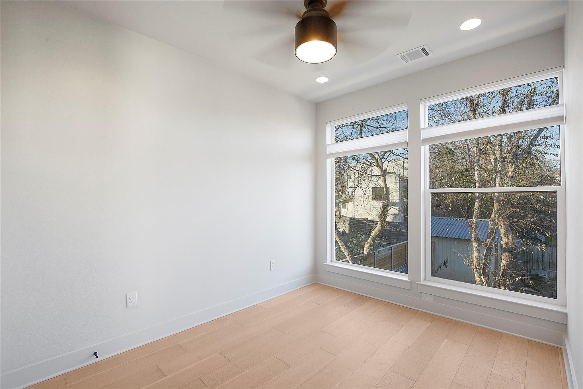 1708 Perez St # B, Austin, TX 78721