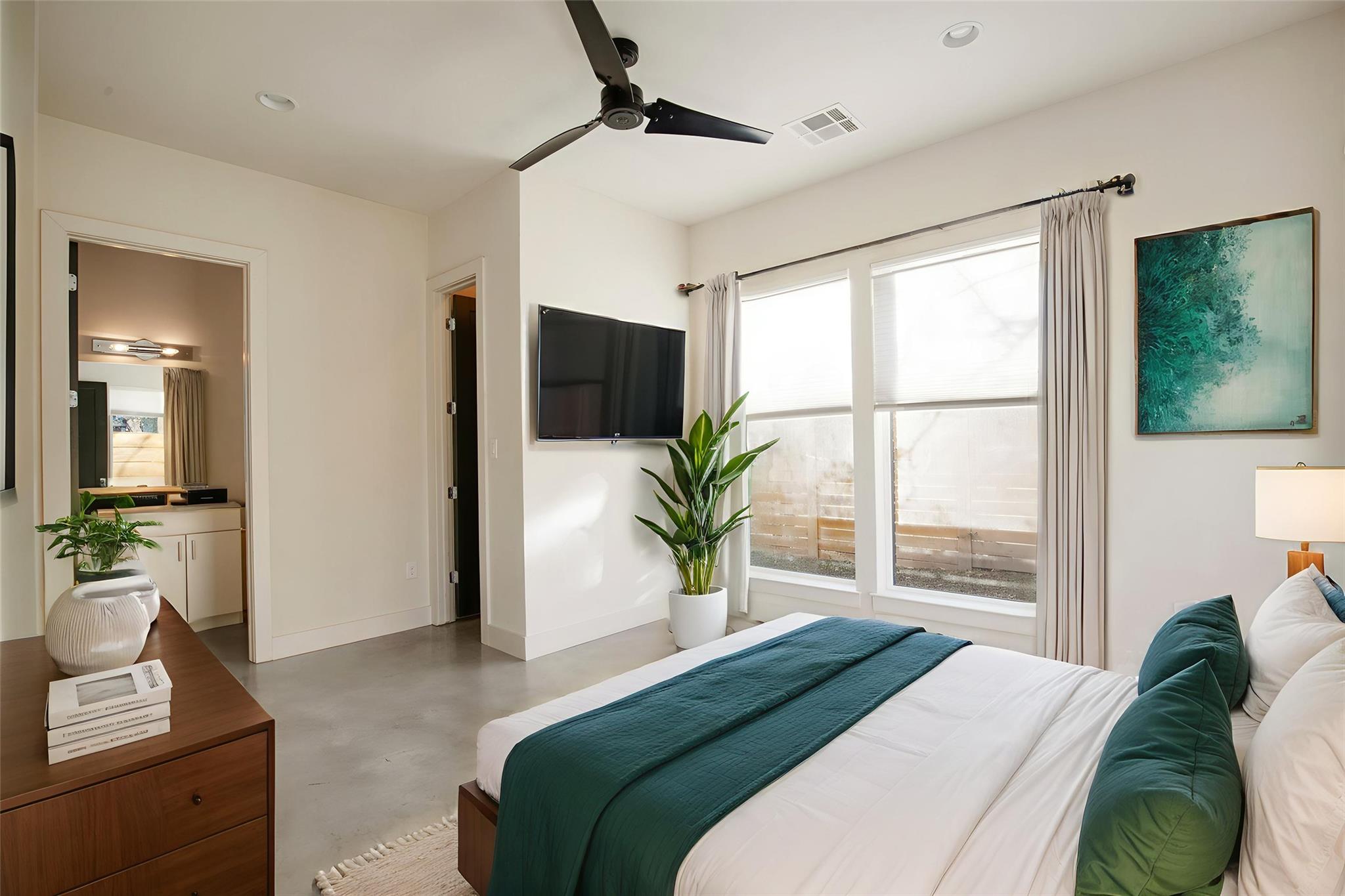 1708 Perez St # B, Austin, TX 78721