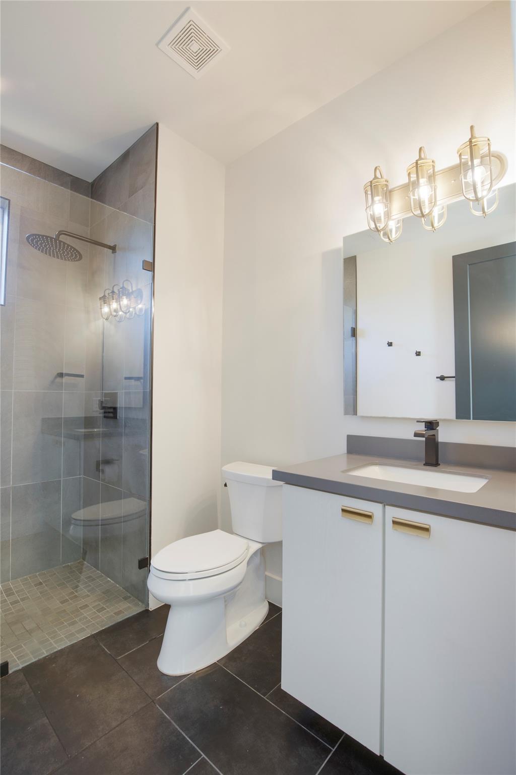 1708 Perez St # B, Austin, TX 78721