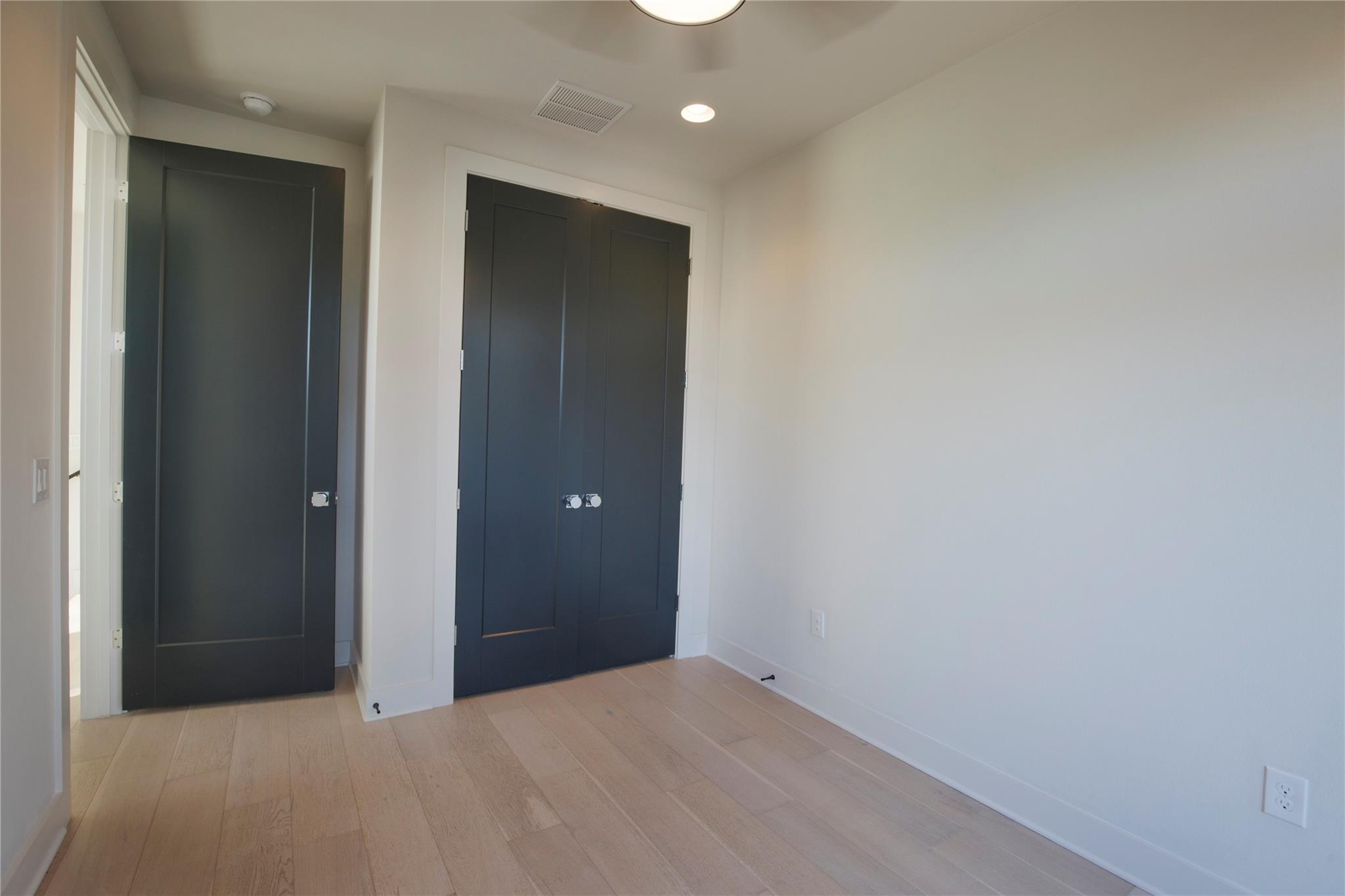 1708 Perez St # B, Austin, TX 78721