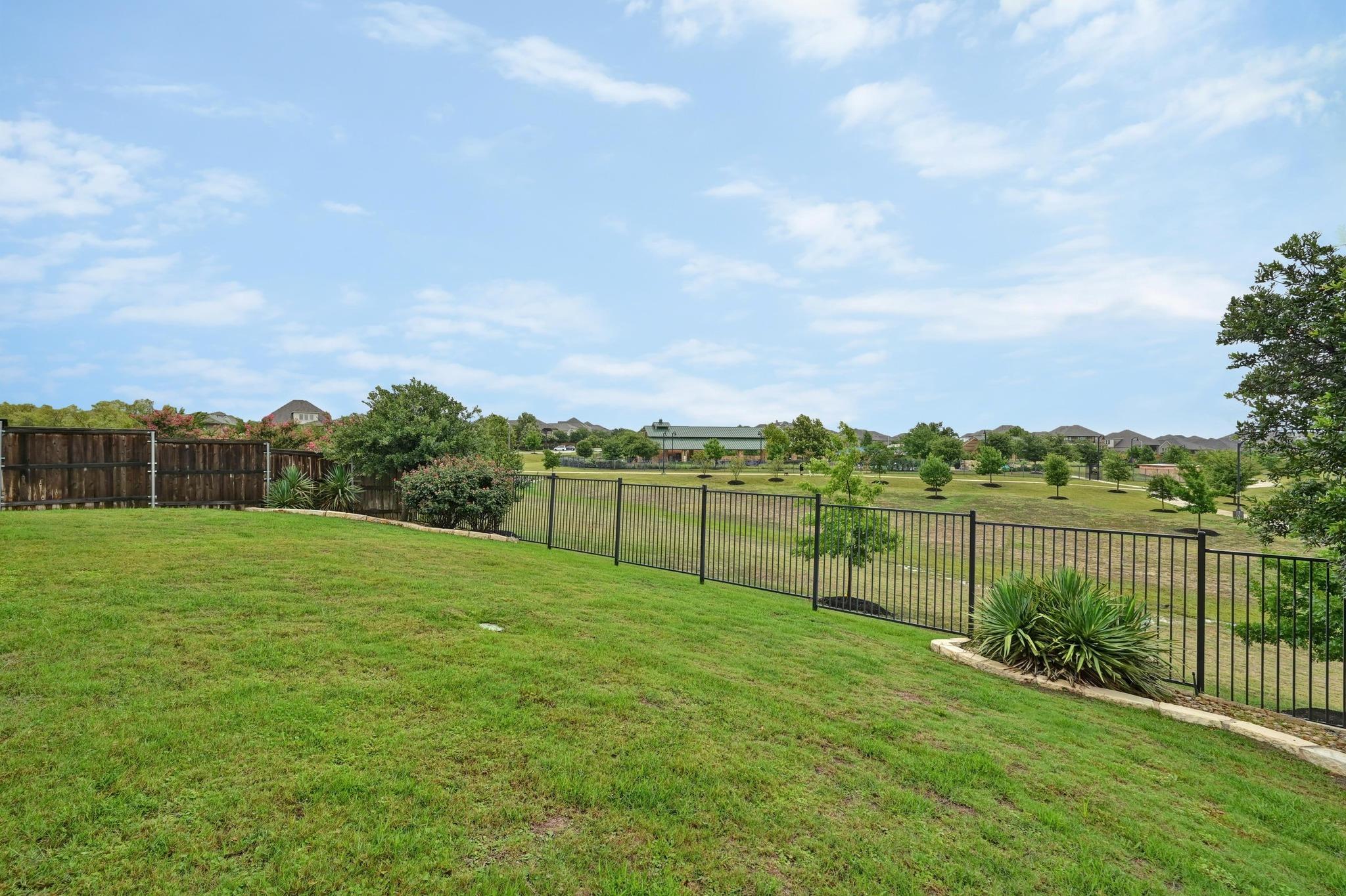 880 Cherrystone Loop, Buda, TX 78610