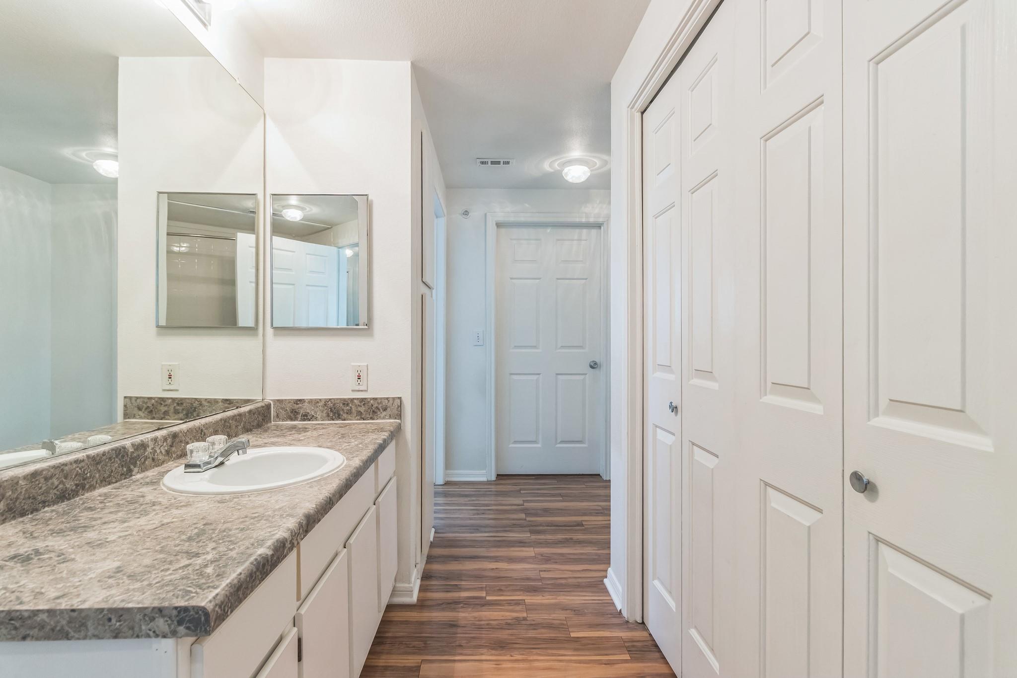 2320 Gracy Farms Ln # 522, Austin, TX 78758