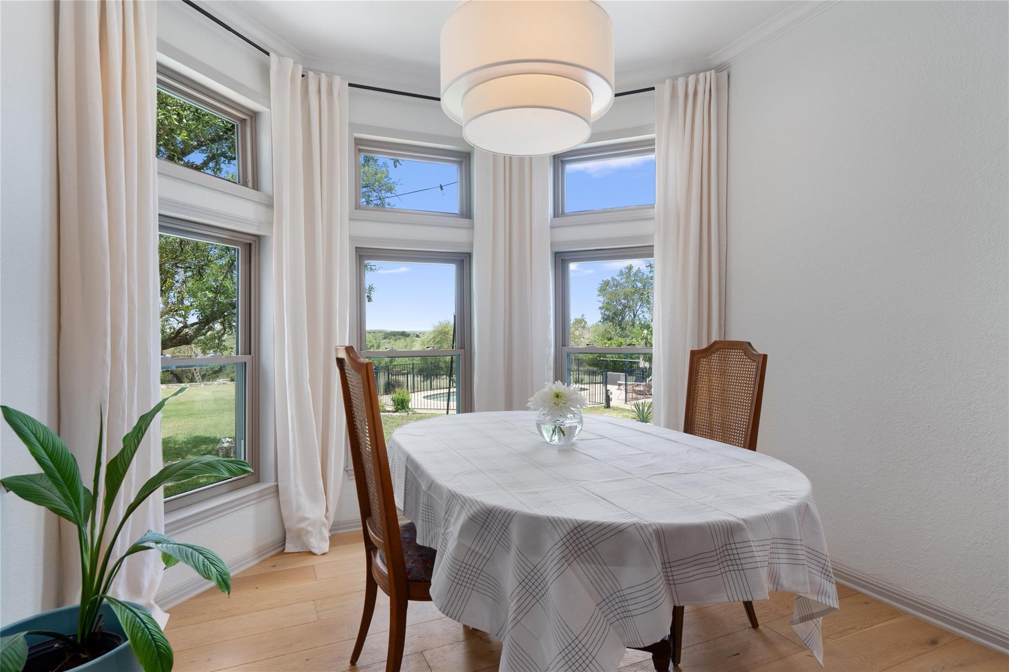 626 Canyon Rim Dr, Dripping Springs, TX 78620