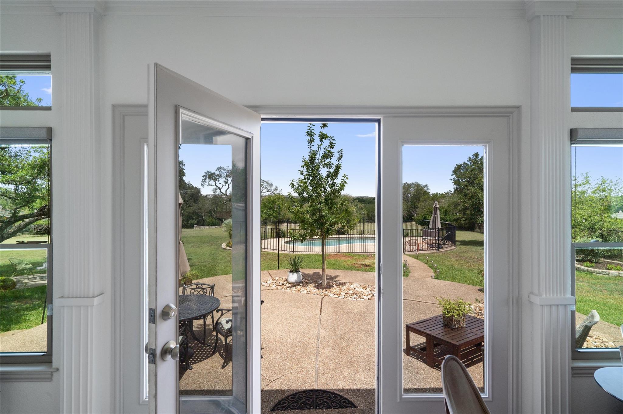 626 Canyon Rim Dr, Dripping Springs, TX 78620