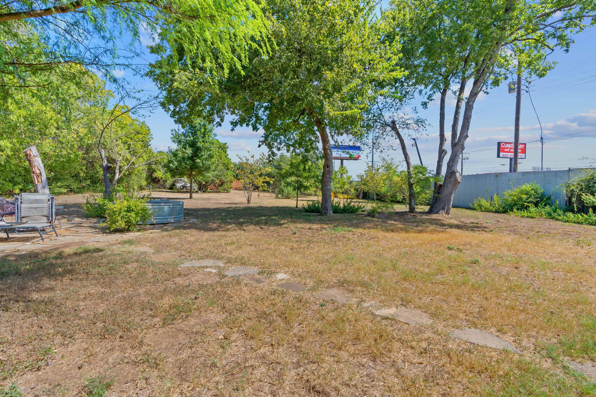 700 & 604 Corral Ln, Austin, TX 78745