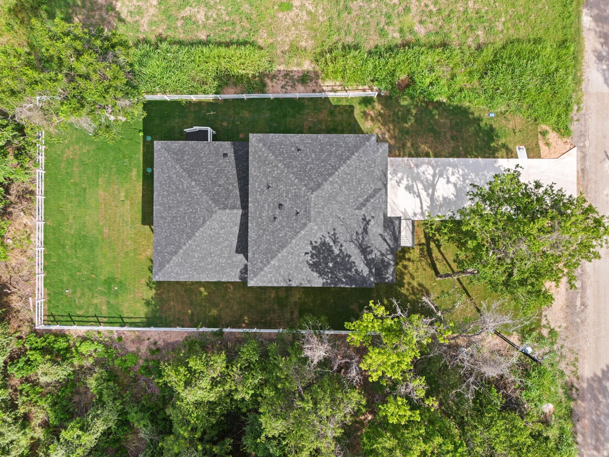 147 Kahana Ln, Bastrop, TX 78602