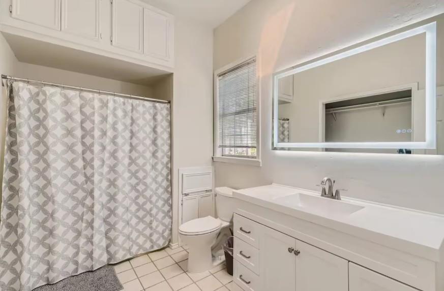 1202 Loma #A & B Dr, Austin, TX 78741