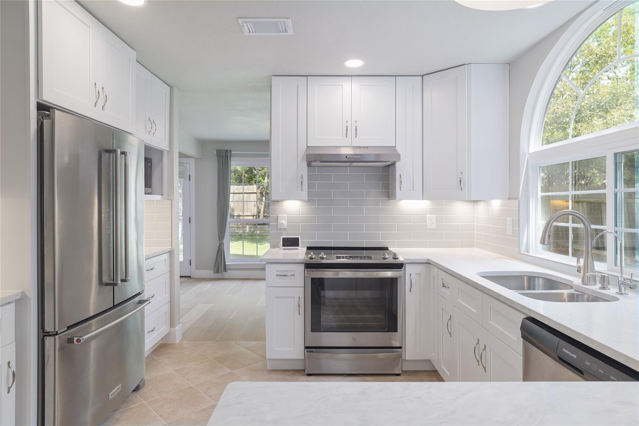 11402 Chessington Dr, Austin, TX 78750