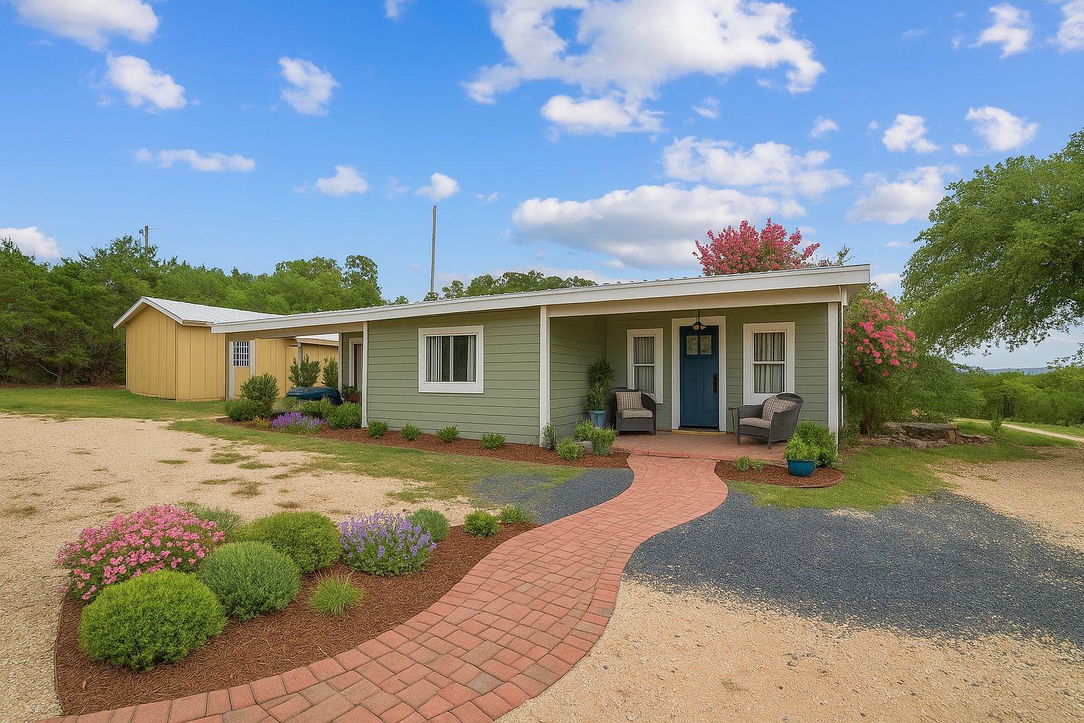 14710 Round Mountain Rd, Leander, TX 78641