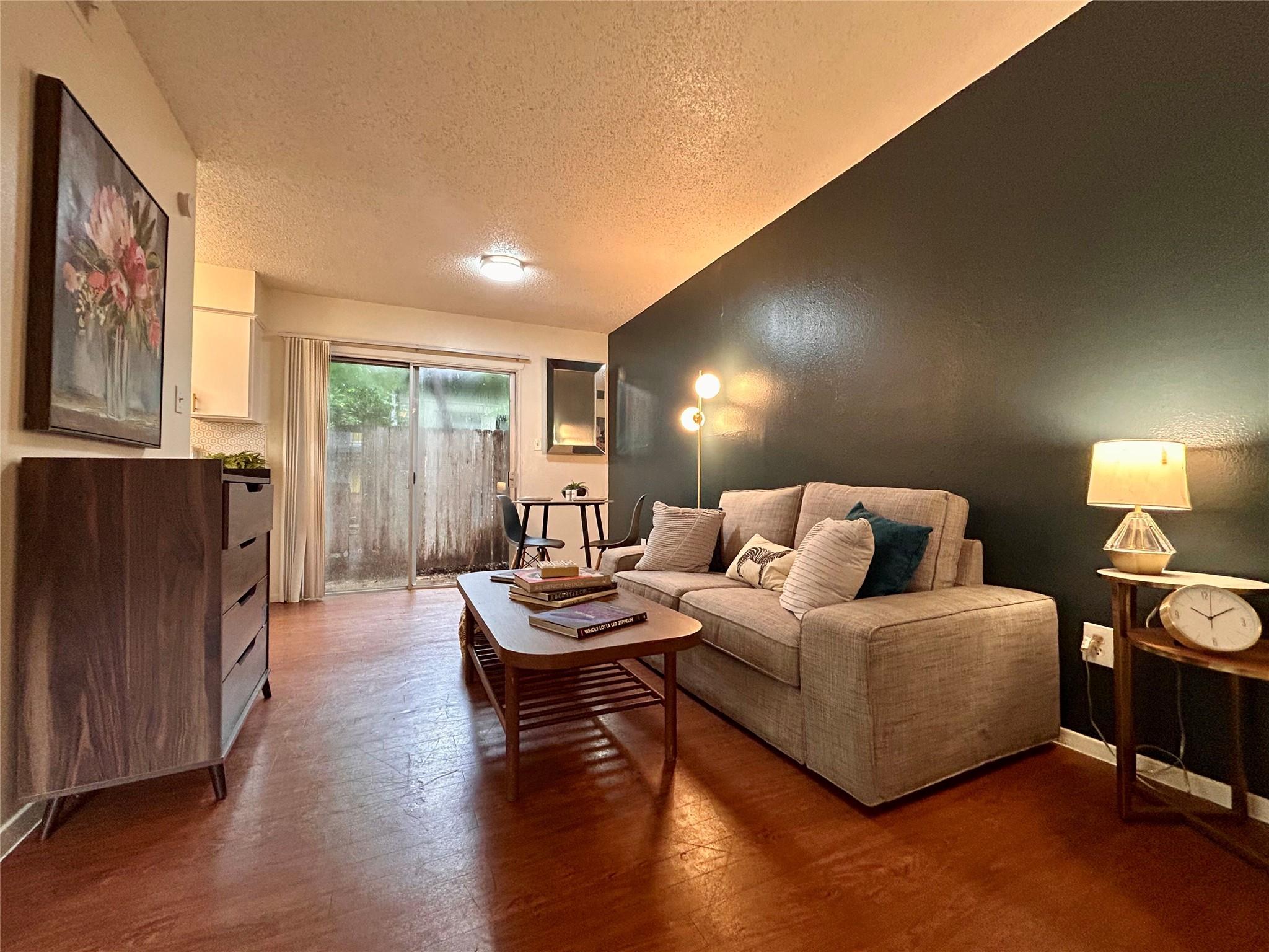 4209 Avenue B Ave # 108, Austin, TX 78751
