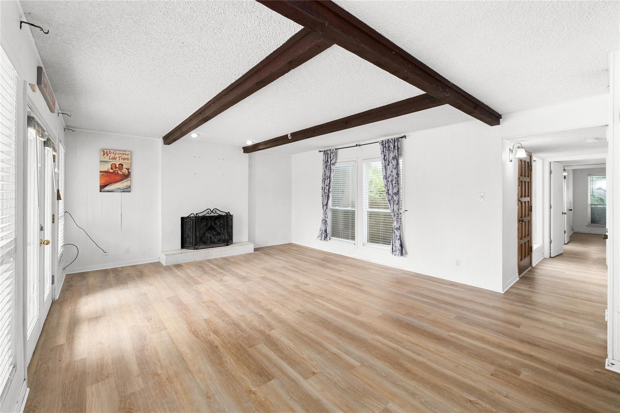 211 Lido Cir N # 1, Lakeway, TX 78734