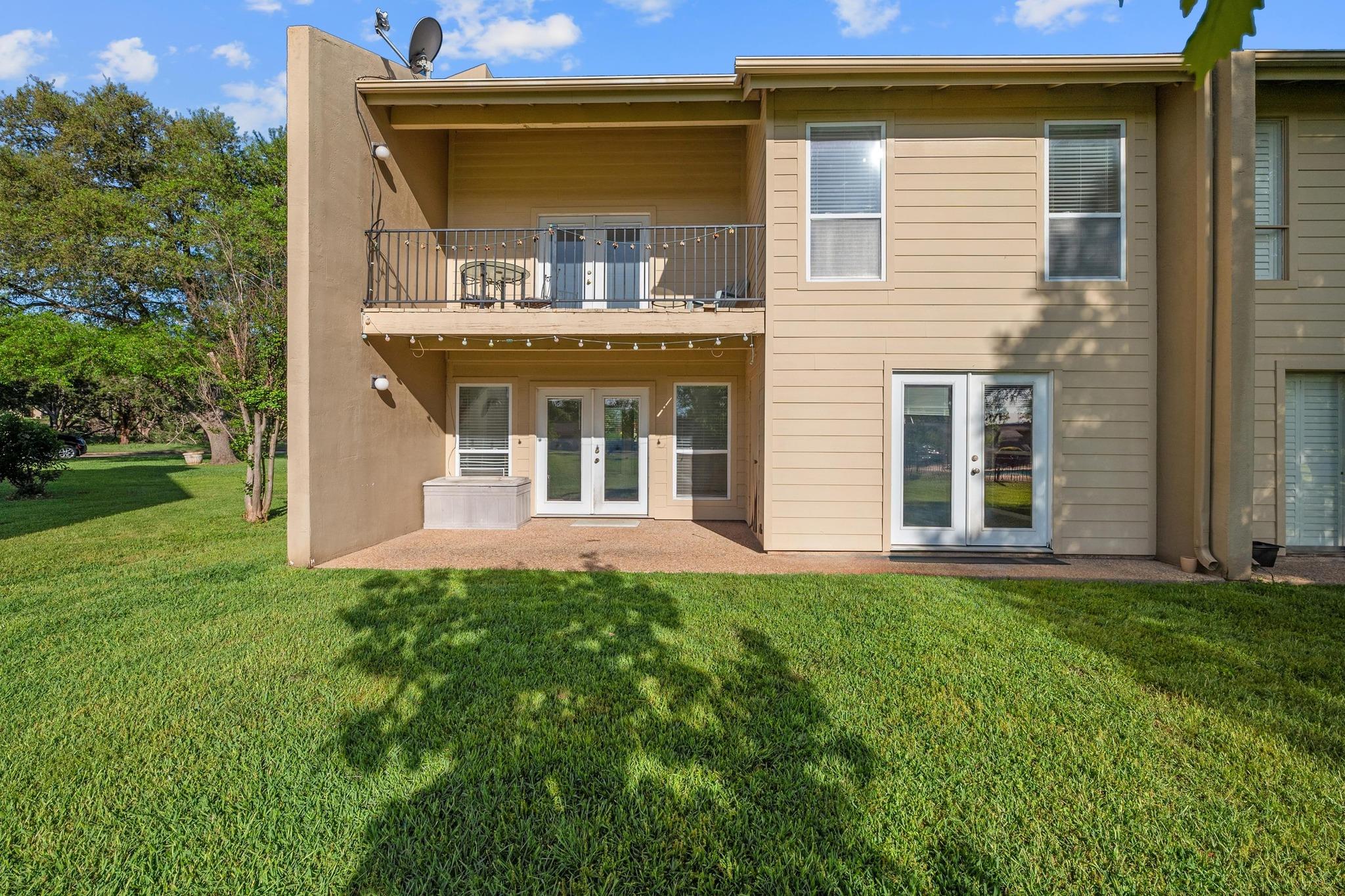 211 Lido Cir N # 1, Lakeway, TX 78734
