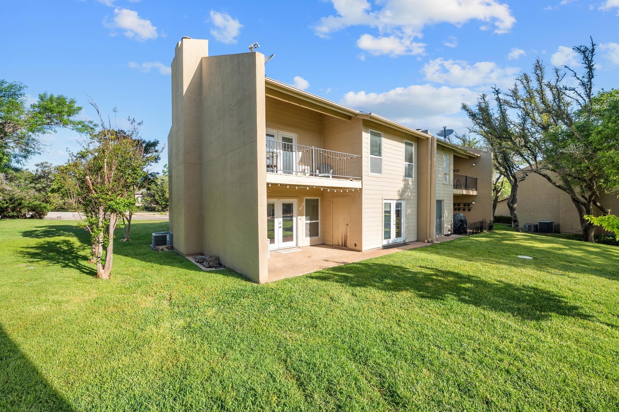 211 Lido Cir N # 1, Lakeway, TX 78734