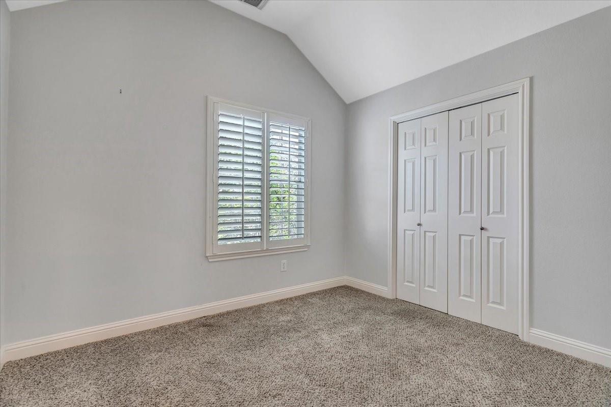 629 Twelve Oaks Ln, Austin, TX 78704