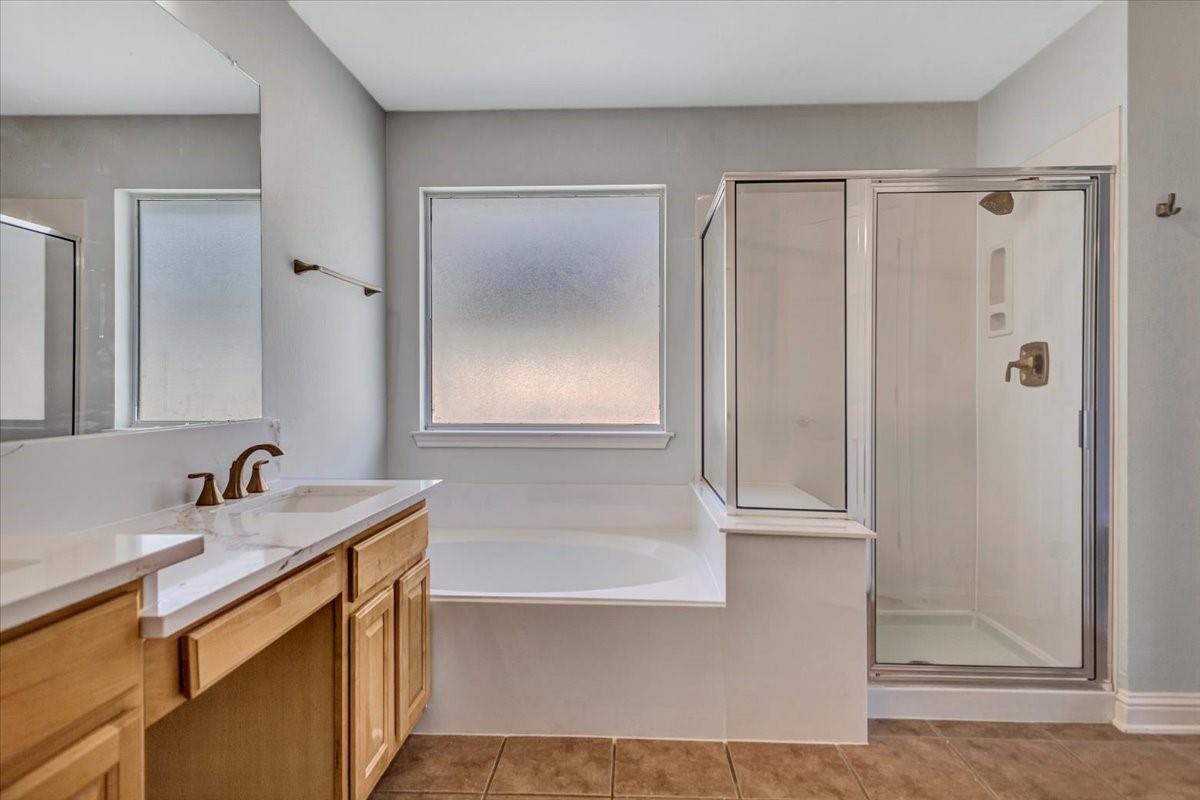 629 Twelve Oaks Ln, Austin, TX 78704