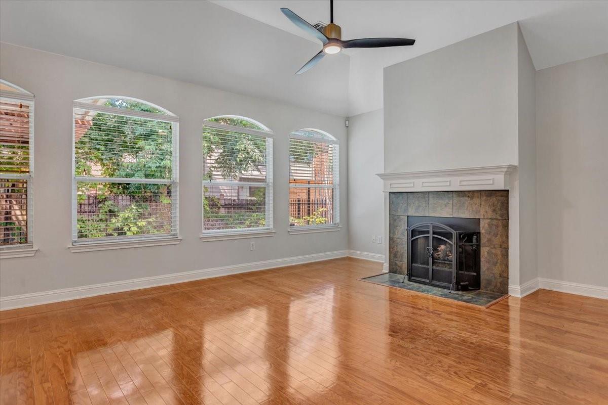 629 Twelve Oaks Ln, Austin, TX 78704