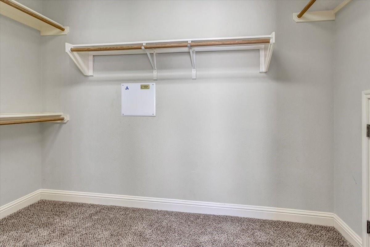 629 Twelve Oaks Ln, Austin, TX 78704