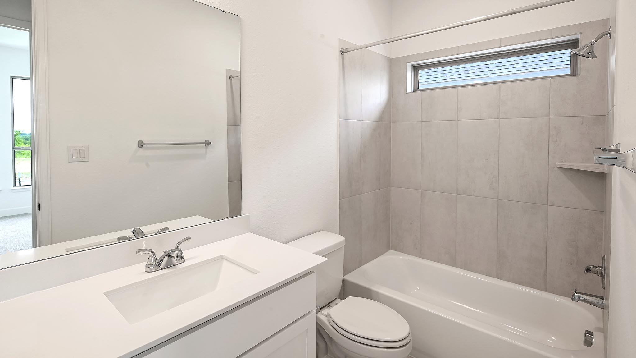 619 Bay Breeze Dr, Kyle, TX 78640