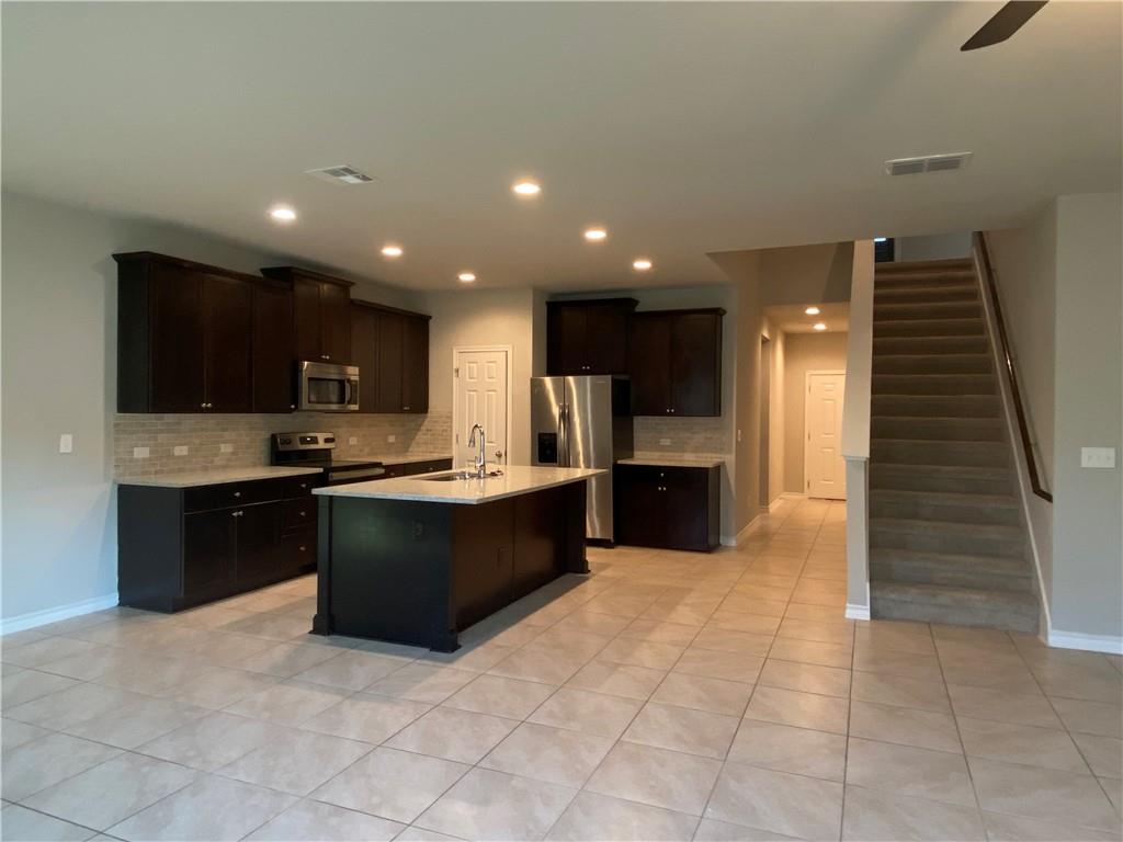 604 AMERICAN Trl, Leander, TX 78641
