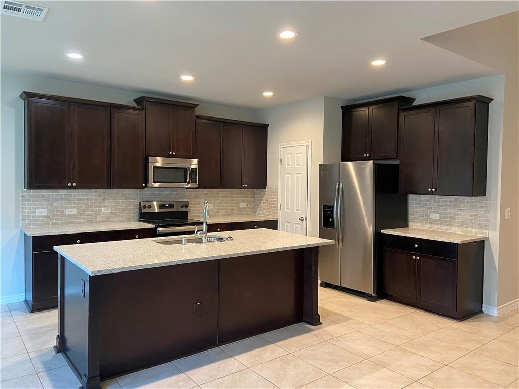 604 AMERICAN Trl, Leander, TX 78641