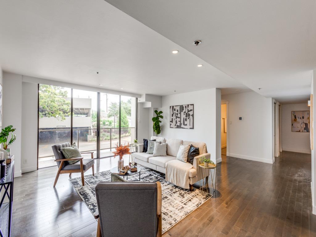40 N Interstate 35 # 2D1, Austin, TX 78701