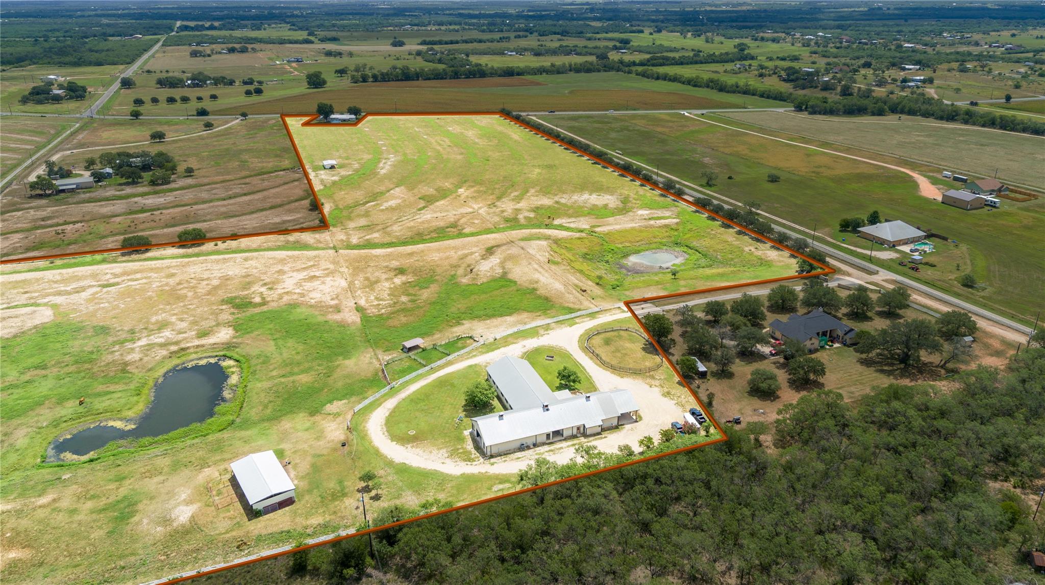 404 Annies Ln, La Vernia, TX 78121
