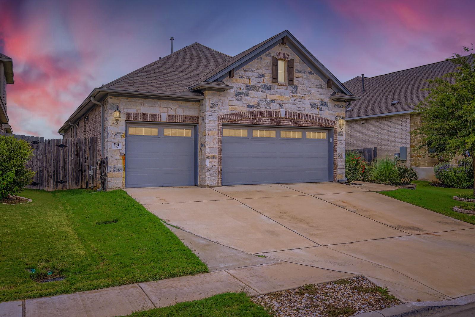 541 Blue Oak Blvd, San Marcos, TX 78666