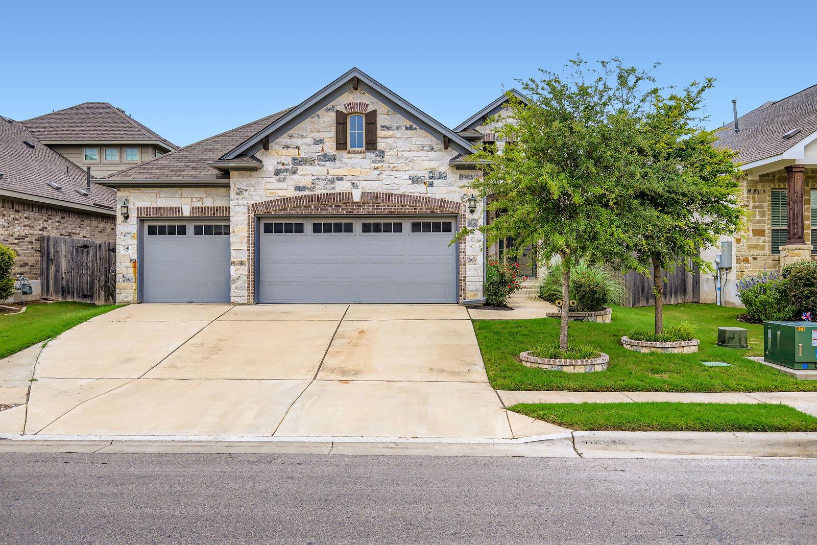 541 Blue Oak Blvd, San Marcos, TX 78666