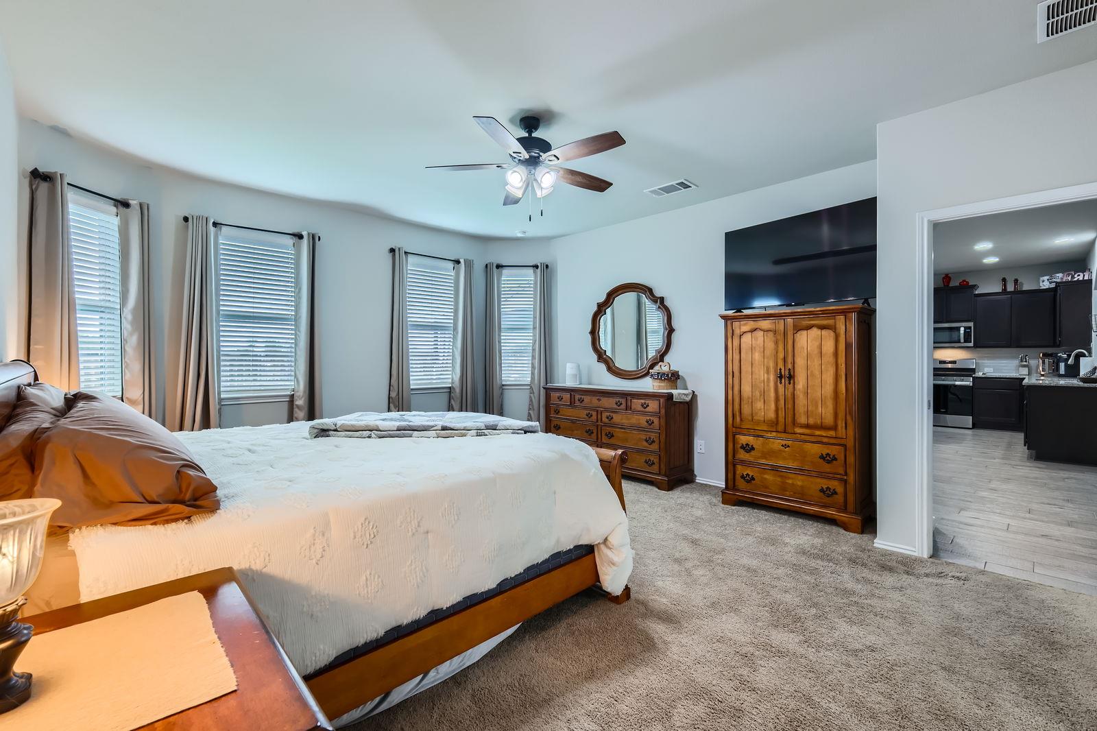 541 Blue Oak Blvd, San Marcos, TX 78666