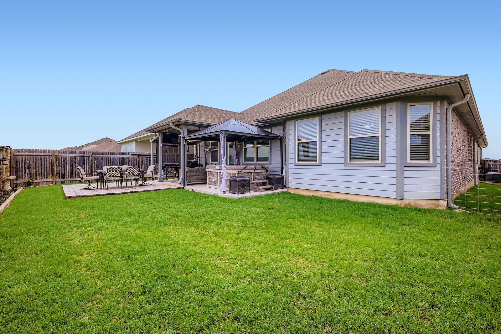 541 Blue Oak Blvd, San Marcos, TX 78666