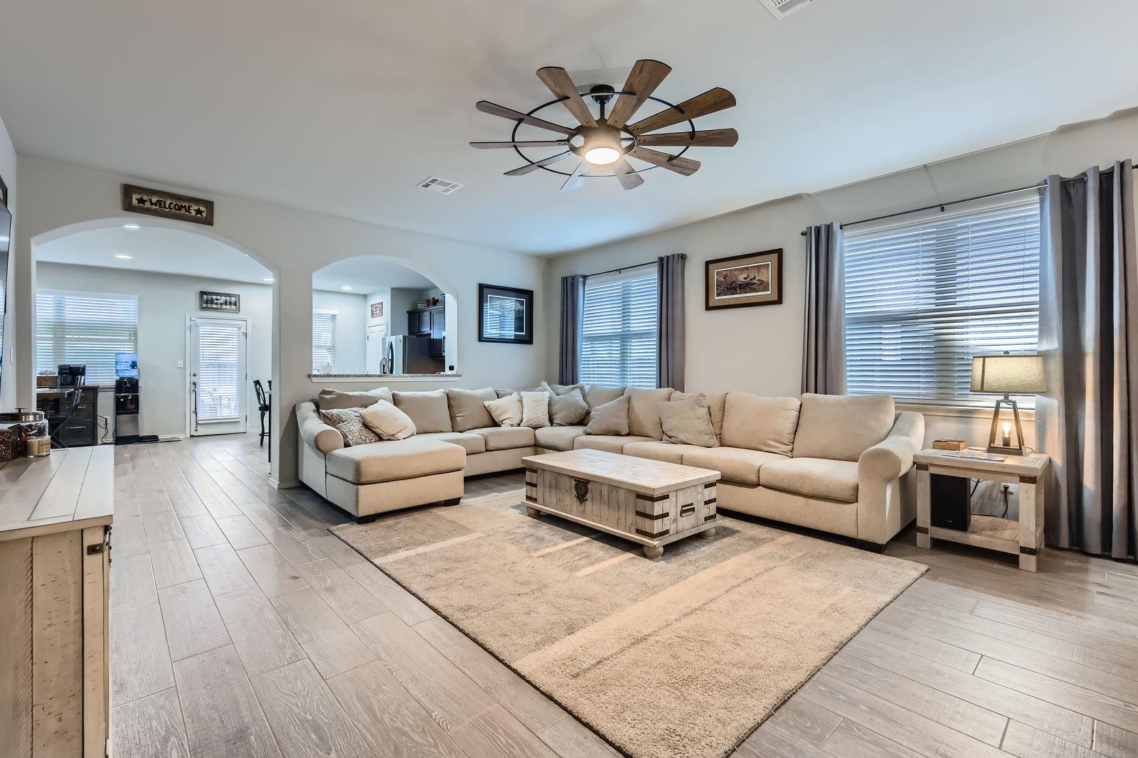 541 Blue Oak Blvd, San Marcos, TX 78666