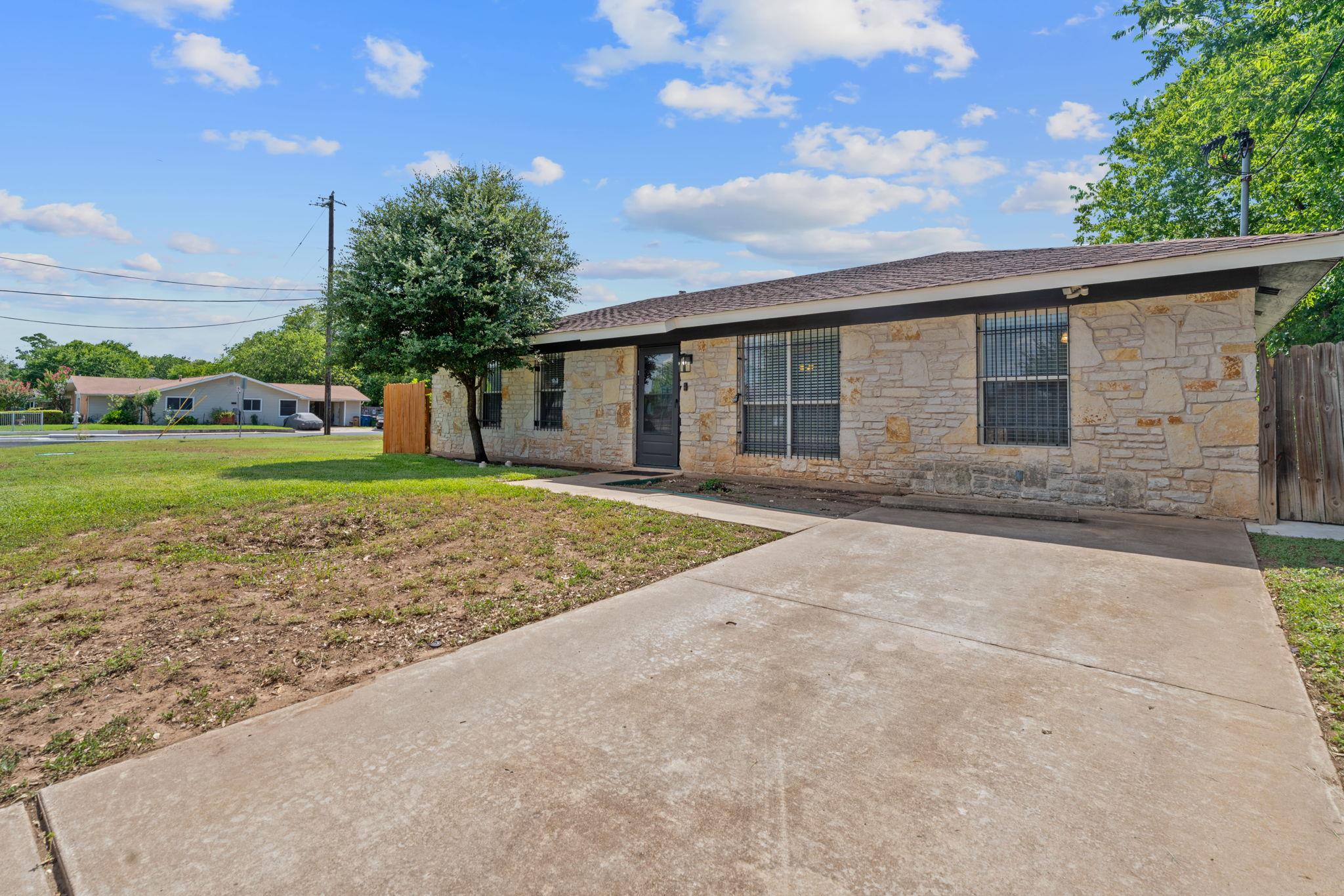 1102 Gardner Rd, Austin, TX 78721