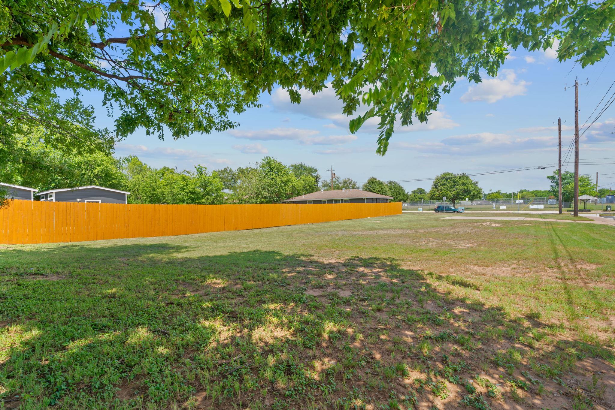 1102 Gardner Rd, Austin, TX 78721