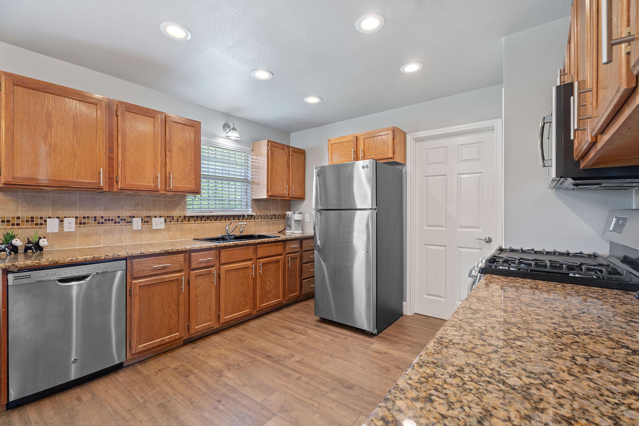 1102 Gardner Rd, Austin, TX 78721