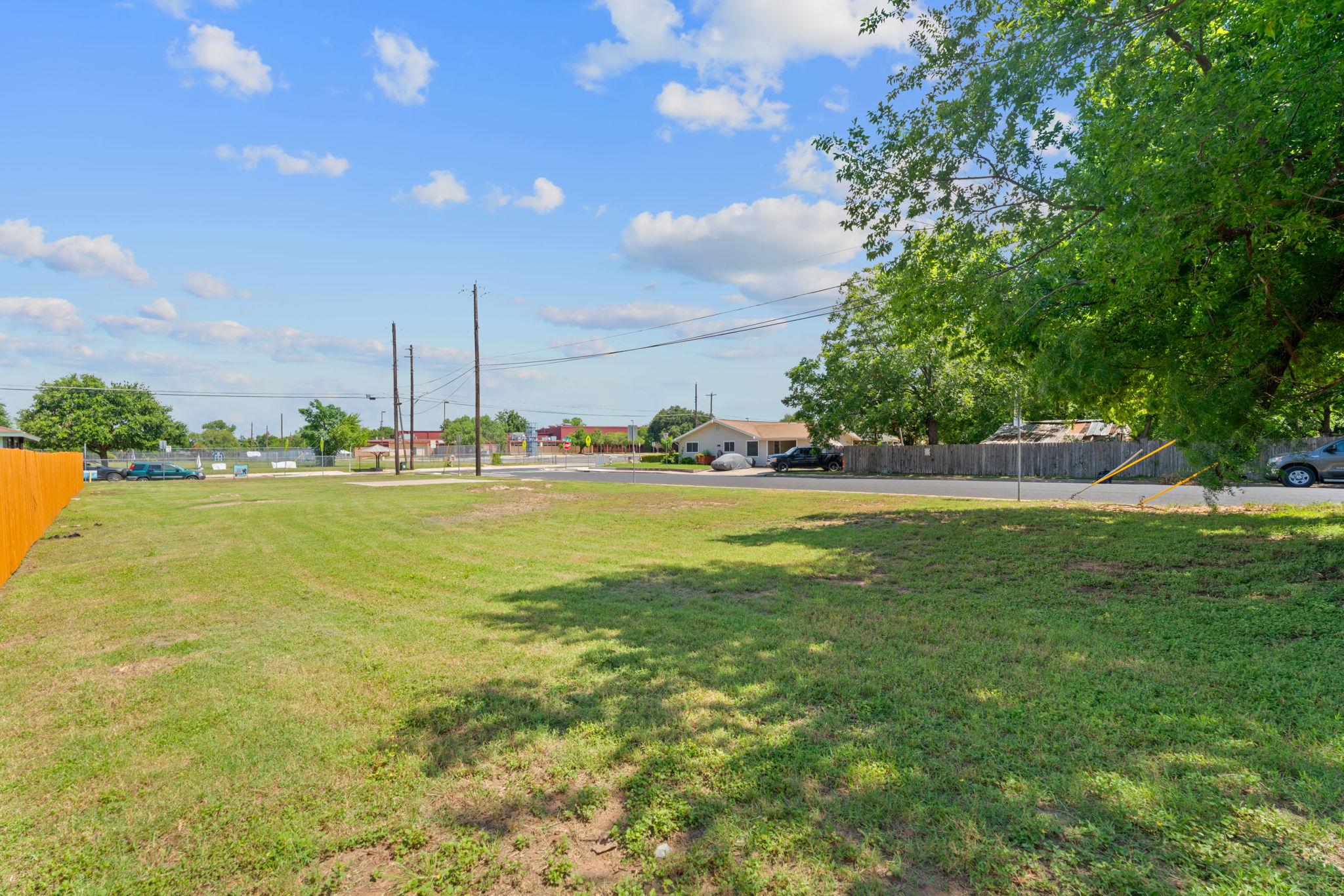 1102 Gardner Rd, Austin, TX 78721