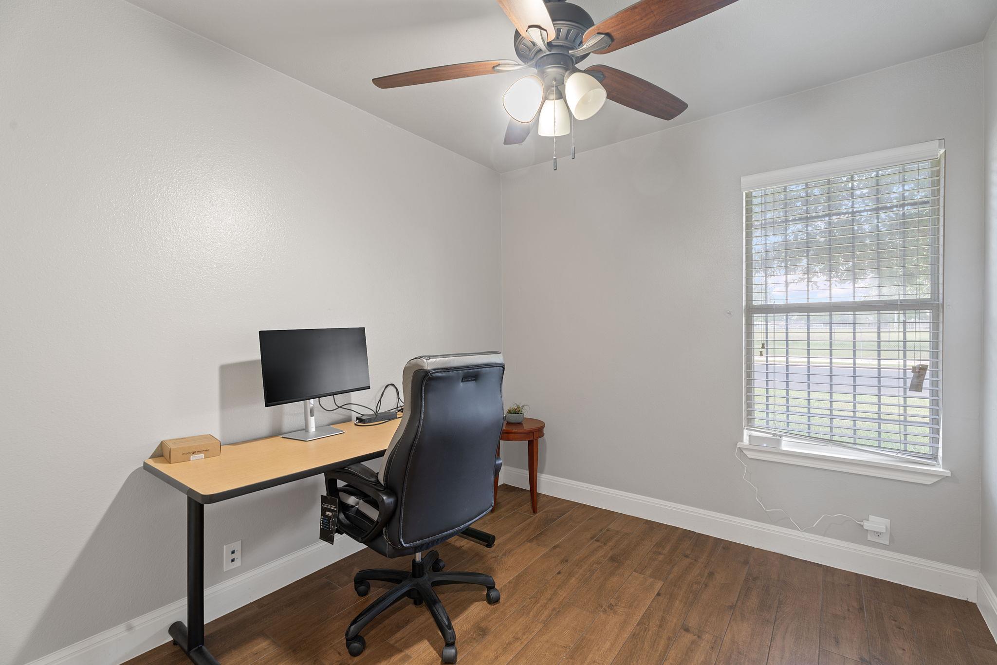 1102 Gardner Rd, Austin, TX 78721