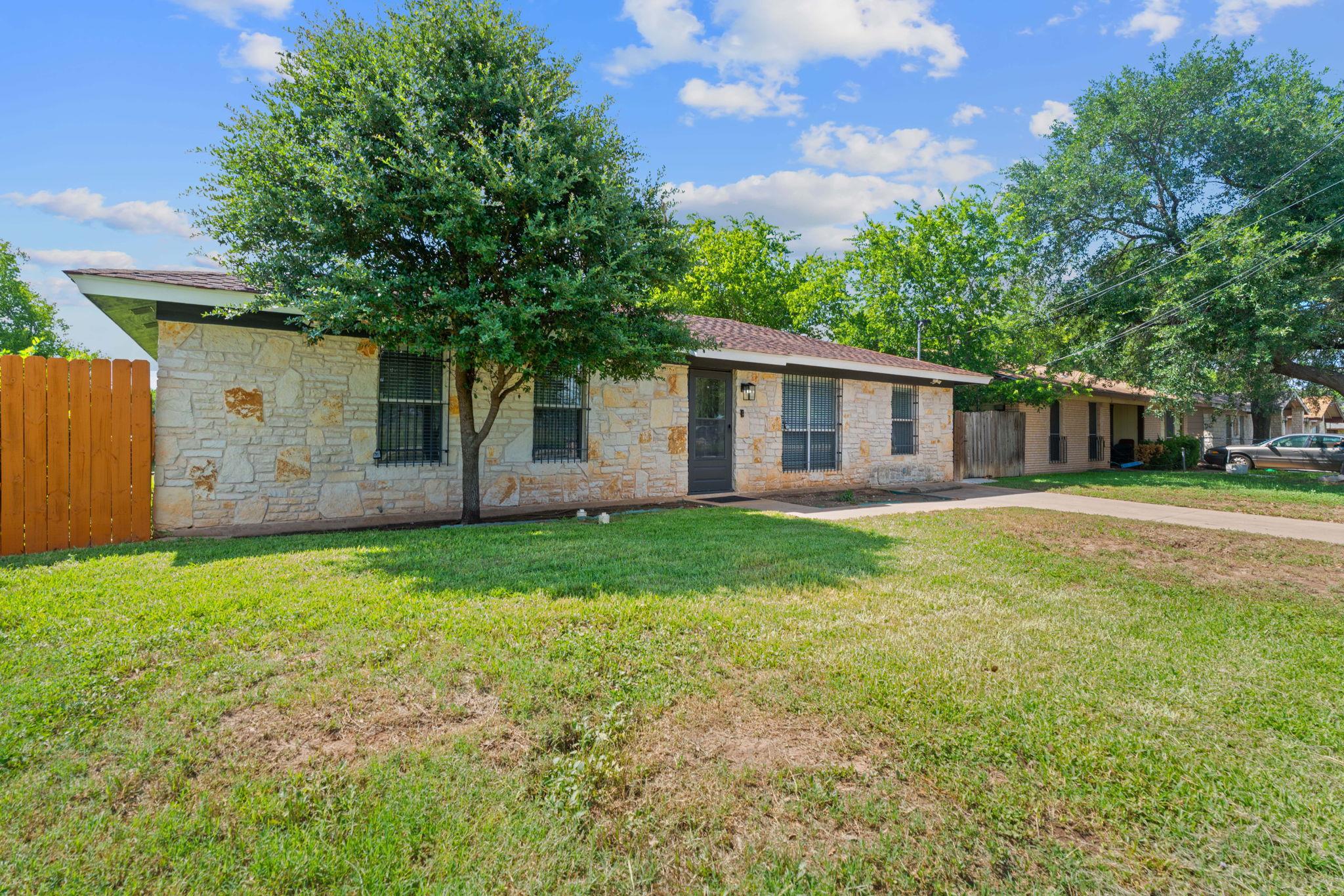 1102 Gardner Rd, Austin, TX 78721